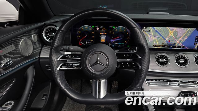 Mercedes-Benz E-Class 2021 — photo 13