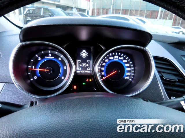 Hyundai AVANTE 2015 — photo 8