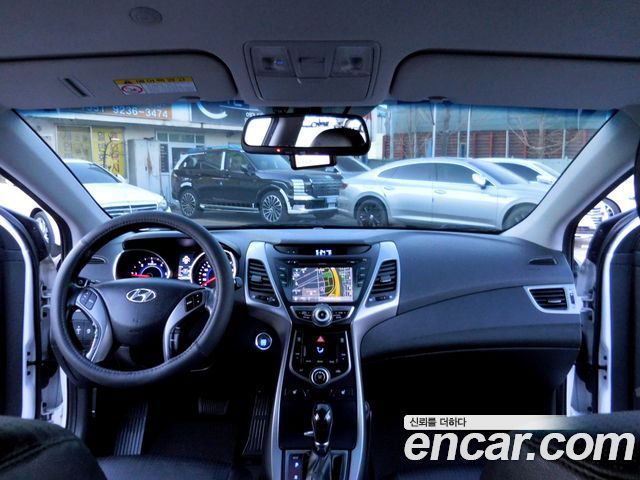 Hyundai AVANTE 2015 — photo 11