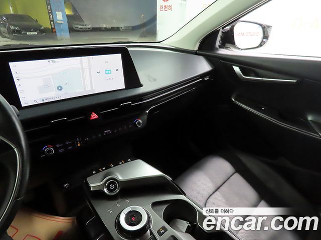 Kia EV6 2022 — photo 11