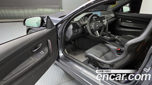 BMW M4 2016 — photo 10