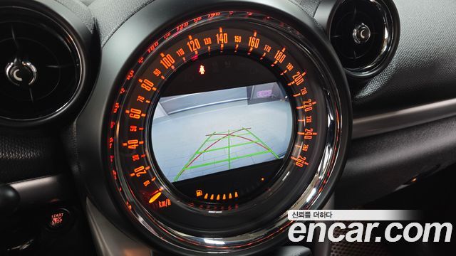 Mini Countryman 2016 — photo 15