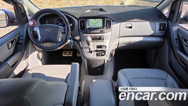 Hyundai Starex 2018 — photo 7