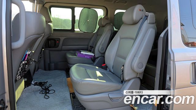 Hyundai Starex 2018 — photo 12