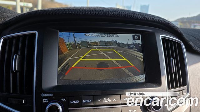 Hyundai Starex 2018 — photo 16