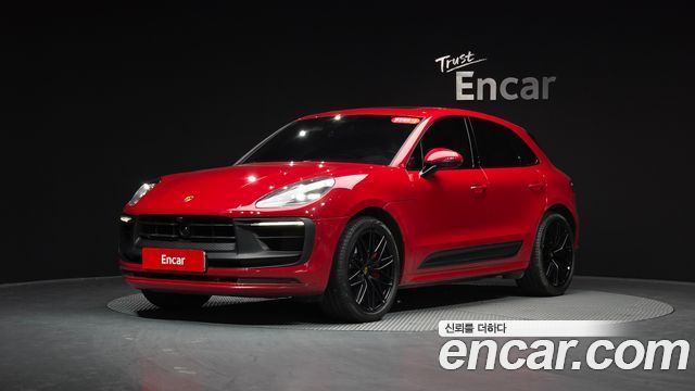 Porsche Macan 2022 — photo 21