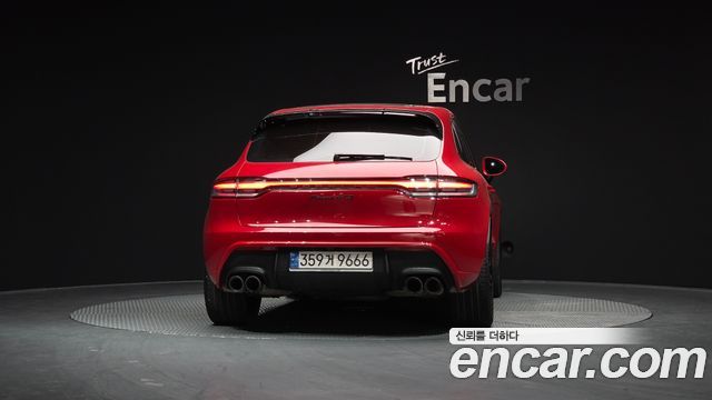 Porsche Macan 2022 — photo 4