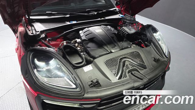 Porsche Macan 2022 — photo 6
