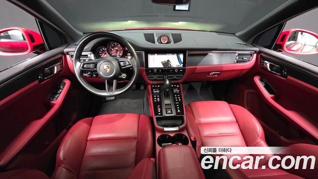Porsche Macan 2022 — photo 7