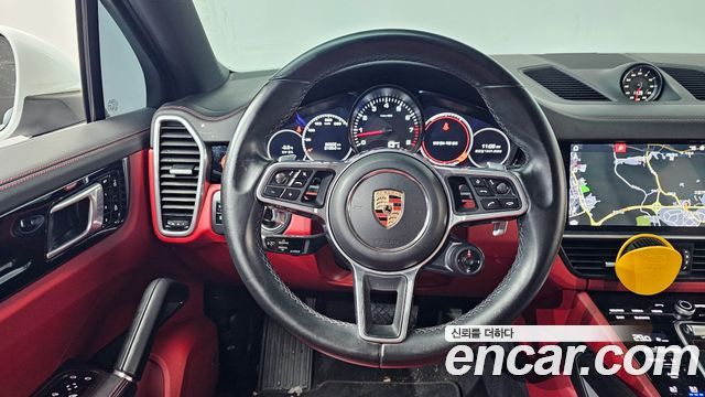 Porsche Cayenne 2020 — photo 13