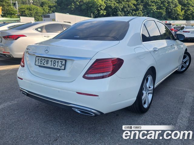 Mercedes-Benz E-Class 2017 — photo 3