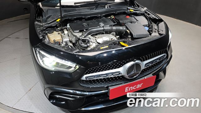 Mercedes-Benz GLA-Class 2020 — photo 6