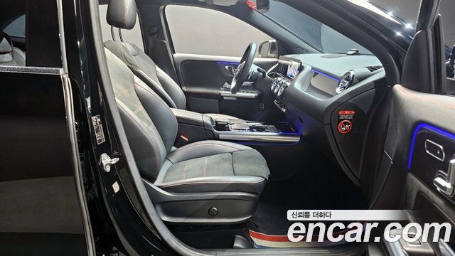 Mercedes-Benz GLA-Class 2020 — photo 11
