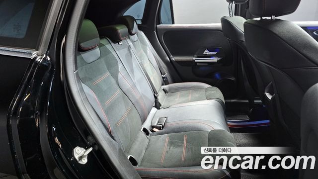 Mercedes-Benz GLA-Class 2020 — photo 12