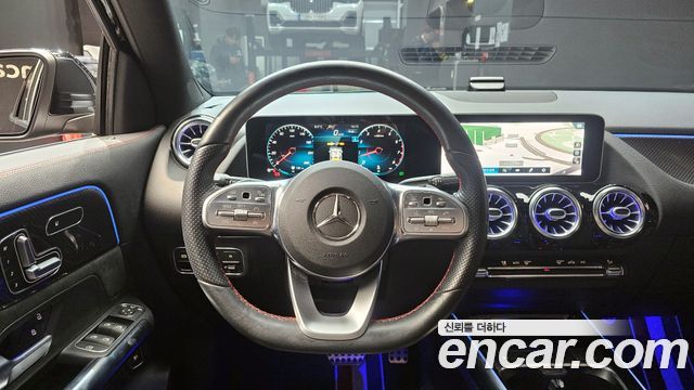 Mercedes-Benz GLA-Class 2020 — photo 14