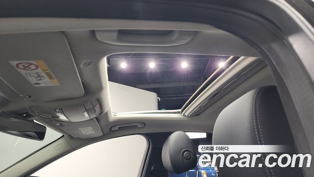 Mercedes-Benz C-Class 2020 — photo 17