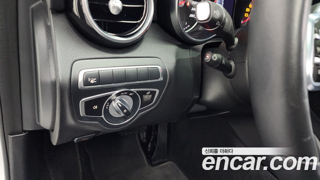 Mercedes-Benz C-Class 2020 — photo 19