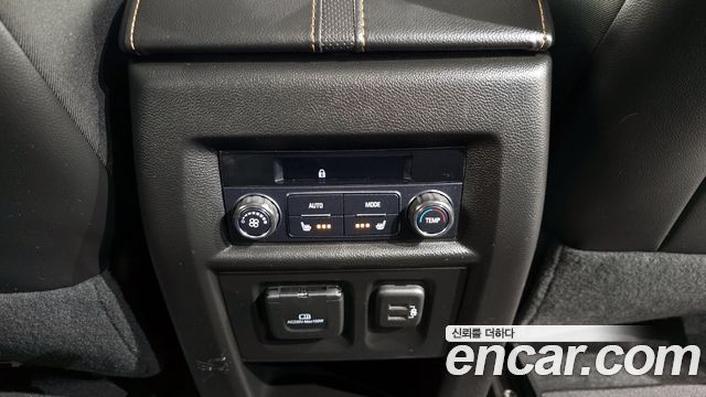 Chevrolet Korea Traverse 2020 — photo 19