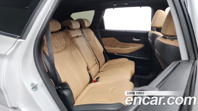 Hyundai Santafe 2022 — photo 12