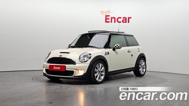 Mini Cooper 2013 — photo 1