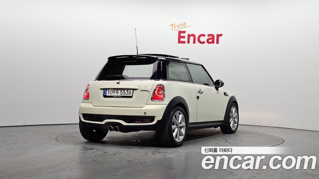 Mini Cooper 2013 — photo 2