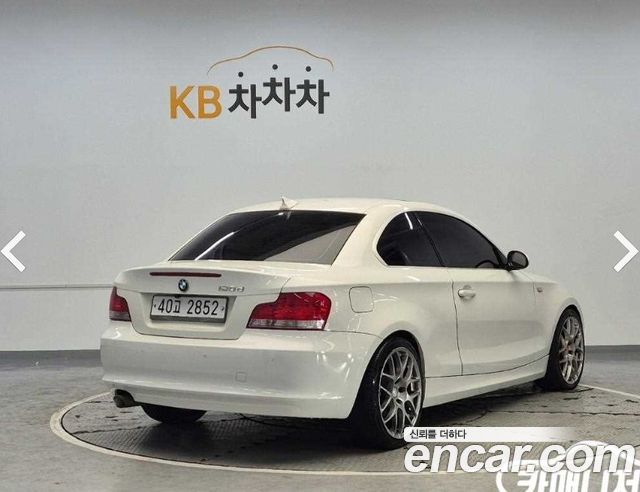 BMW 1-Series 2009 — photo 3