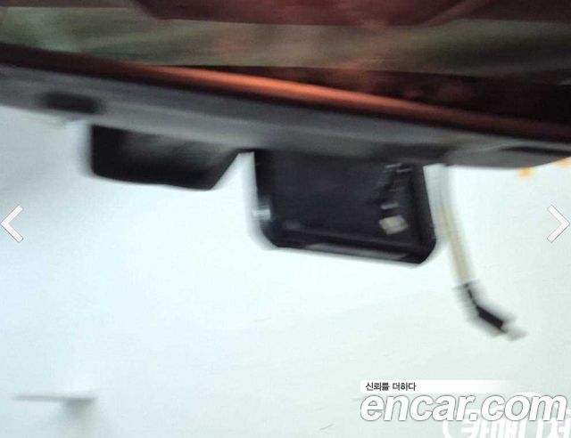 BMW 1-Series 2009 — photo 16