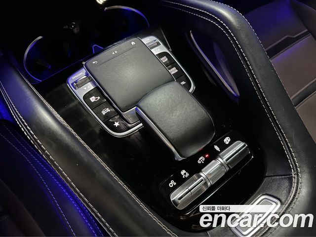 Mercedes-Benz GLE-Class 2020 — photo 13
