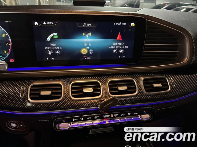 Mercedes-Benz GLE-Class 2020 — photo 14