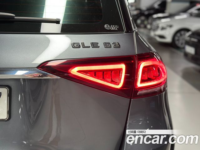 Mercedes-Benz GLE-Class 2020 — photo 20
