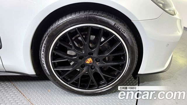 Porsche Panamera 2021 — photo 5