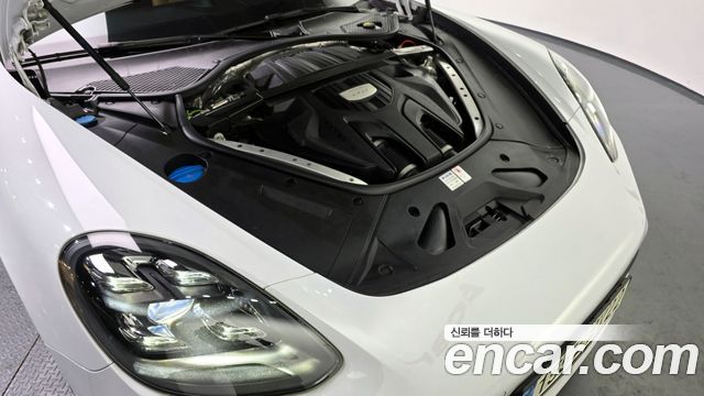 Porsche Panamera 2021 — photo 6