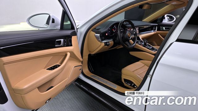 Porsche Panamera 2021 — photo 10