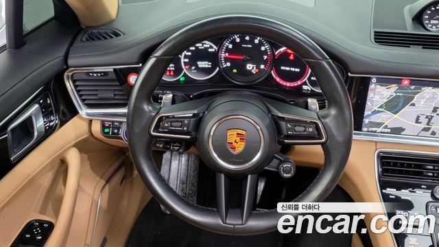 Porsche Panamera 2021 — photo 13