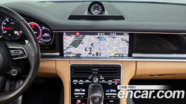 Porsche Panamera 2021 — photo 14