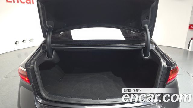 Kia K7 2018 — photo 20