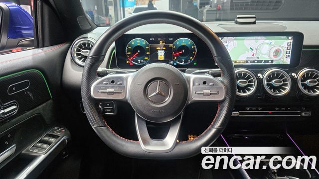 Mercedes-Benz GLB-Class 2020 — photo 14