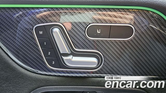 Mercedes-Benz GLB-Class 2020 — photo 19