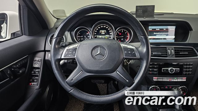 Mercedes-Benz C-Class 2014 — photo 13