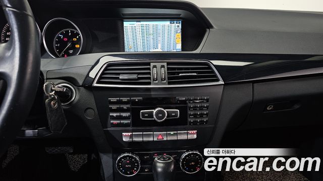 Mercedes-Benz C-Class 2014 — photo 14