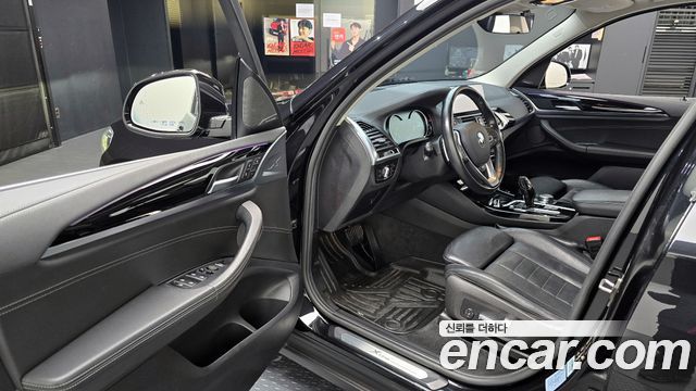 BMW X3 2018 — photo 11