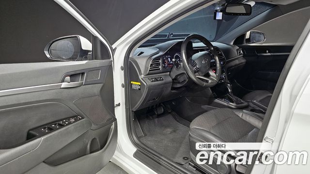 Hyundai AVANTE 2020 — photo 10