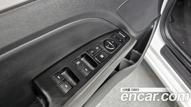 Hyundai AVANTE 2020 — photo 14