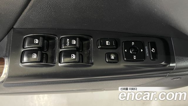 Hyundai Grandeur 2010 — photo 20