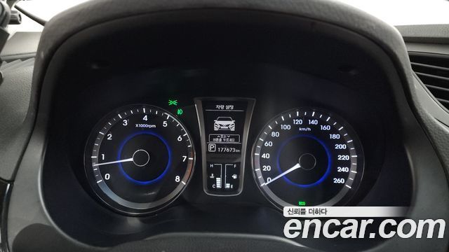 Hyundai Grandeur 2012 — photo 8