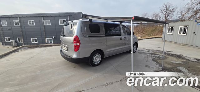 Hyundai Starex 2021 — photo 2