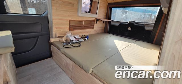 Hyundai Starex 2021 — photo 16