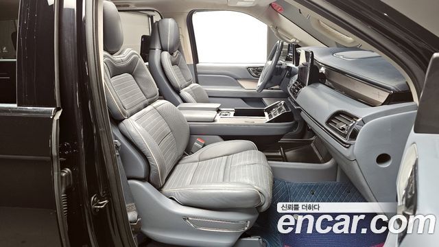 Lincoln Navigator 2019 — photo 10
