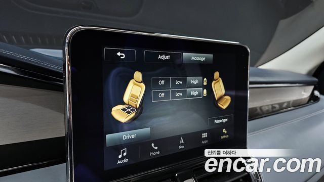 Lincoln Navigator 2019 — photo 16
