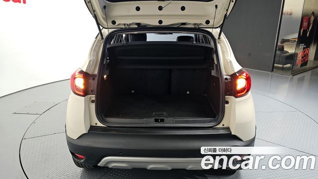 Renault Korea QM3 2018 — photo 20